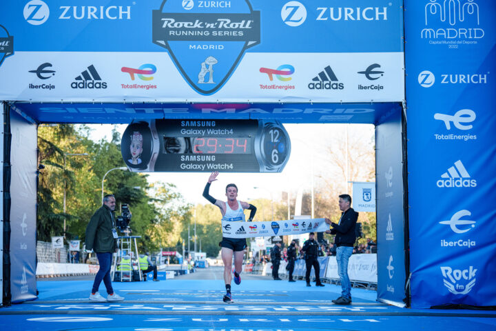 Carlos Mayo y Águeda Muñoz vencen en la prueba de 10K del Zurich Rock´n´Roll Running Series Madrid